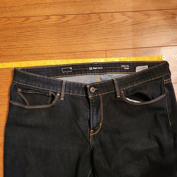 Levi's 400 Jeans - Picture 6 of 11